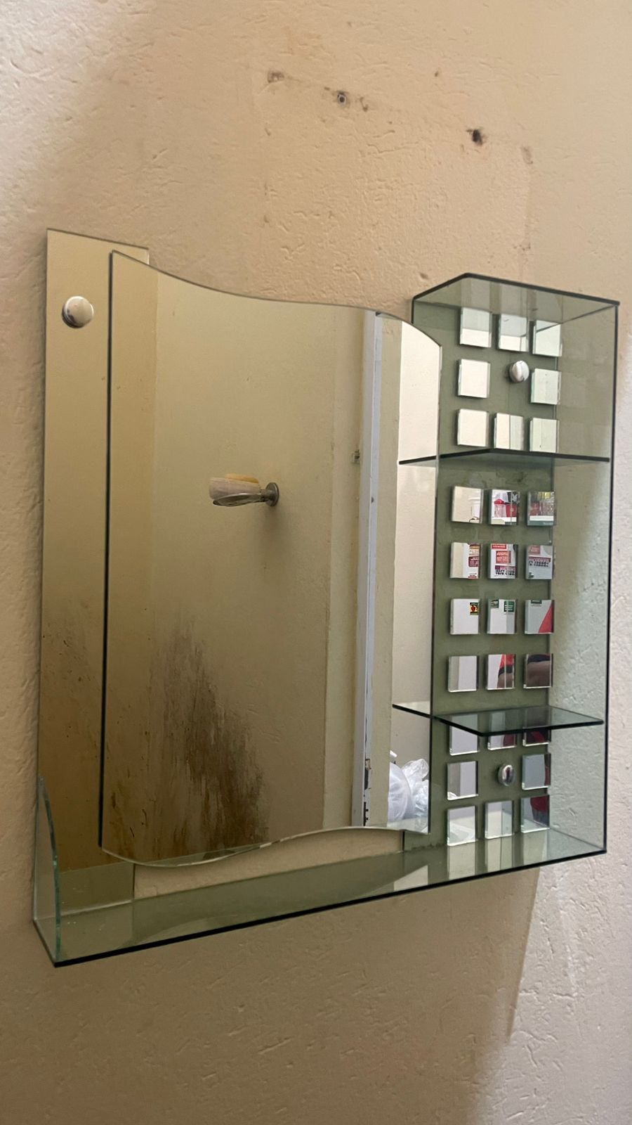 Penteadeira Decorativa Carlos Gondim com Design Ondulado