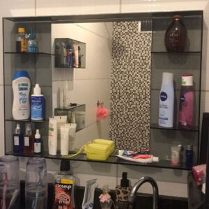 Penteadeira Carlos Gondim com Prateleiras Duplas 70x70 cm